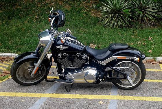HARLEY-DAVIDSON SOFTAIL FAT BOY 114 